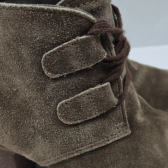 Clarks Artisan Carleta Lyon Mushroom Brown Suede Leather Lace Up Ankle Bootie - Picture 7 of 16